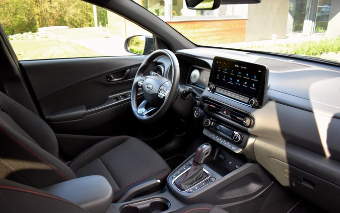 Hyundai Kona cena 99000 przebieg: 55799, rok produkcji 2021 z Grójec małe 497